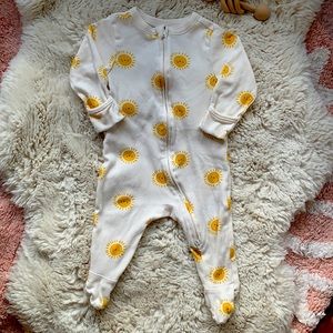 OLD NAVY Infant Baby zipper pajamas onesie 3-6M